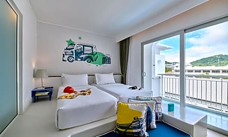 Deluxe Twin Room