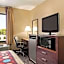 Super 8 by Wyndham Germantown/Milwaukee