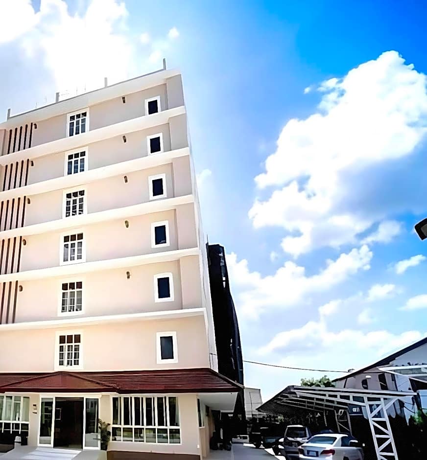 P.A. Thani Hotel