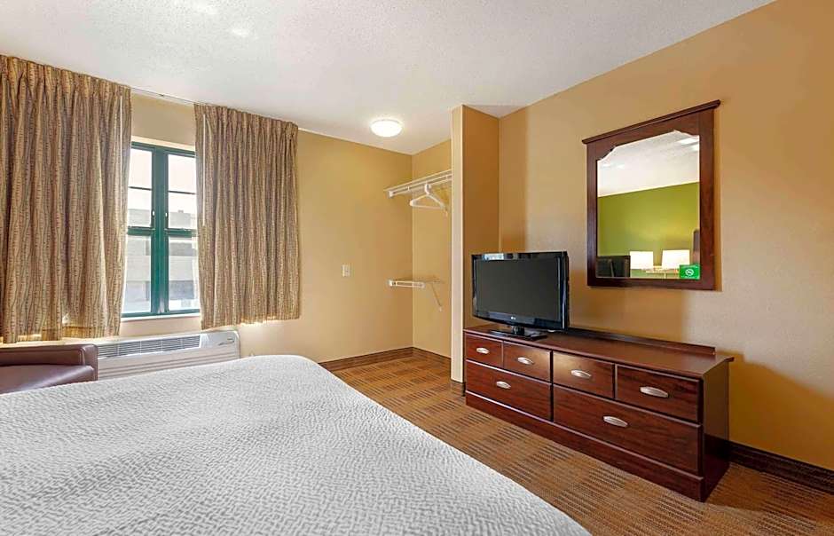 Extended Stay America Suites - Madison - Junction Court