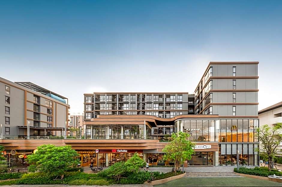 Salaya One Hotel & Service Apartment