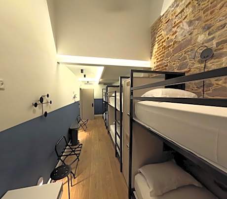 Mixed Dormitory Room