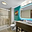 La Quinta Inn & Suites by Wyndham Batavia