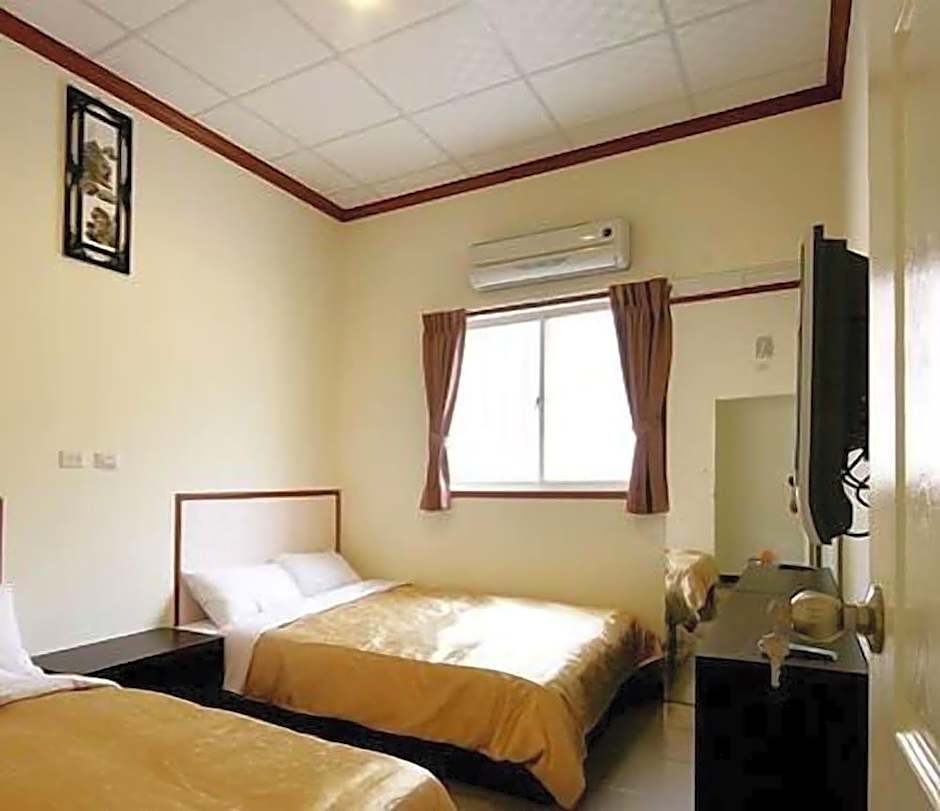 Sun Moon Lake Sunflower House