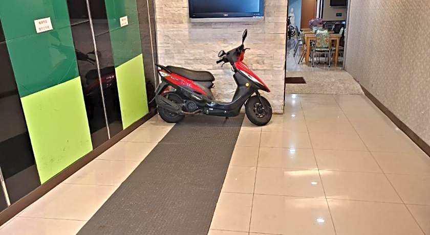 Tong Bing Express Inn Hotel