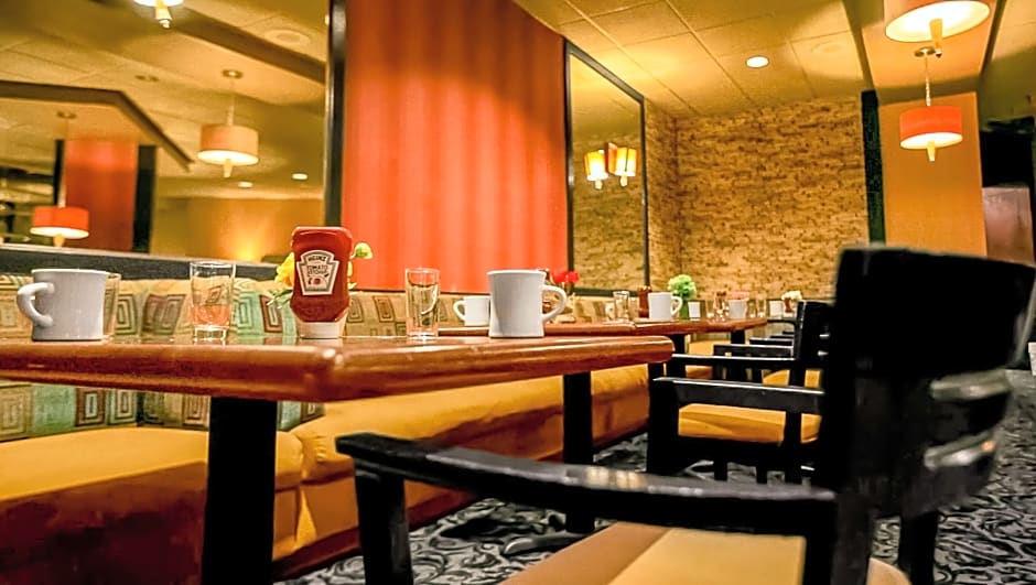 Magnuson Grand & Conference Center Somerset-Bridgewater