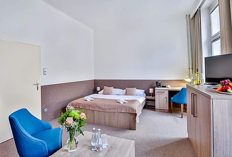 Apartments Embassy by LH