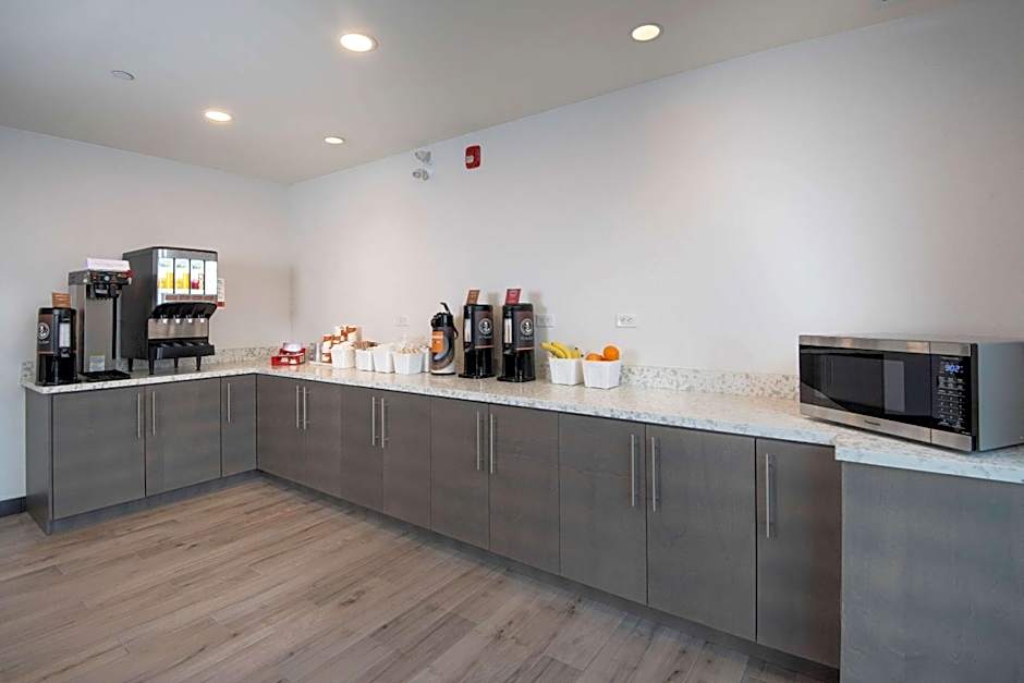 Comfort Inn & Suites