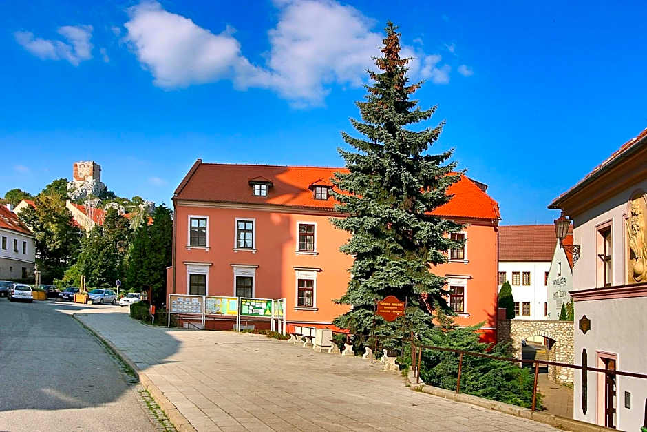 Vivaldi Apartments