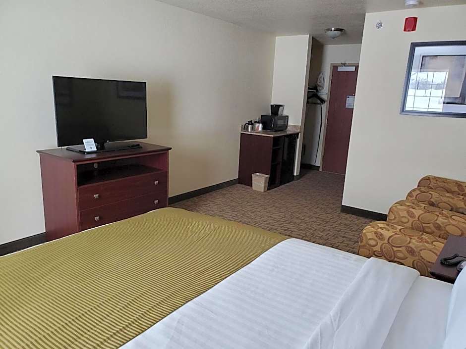 Cobblestone Inn & Suites - Barron