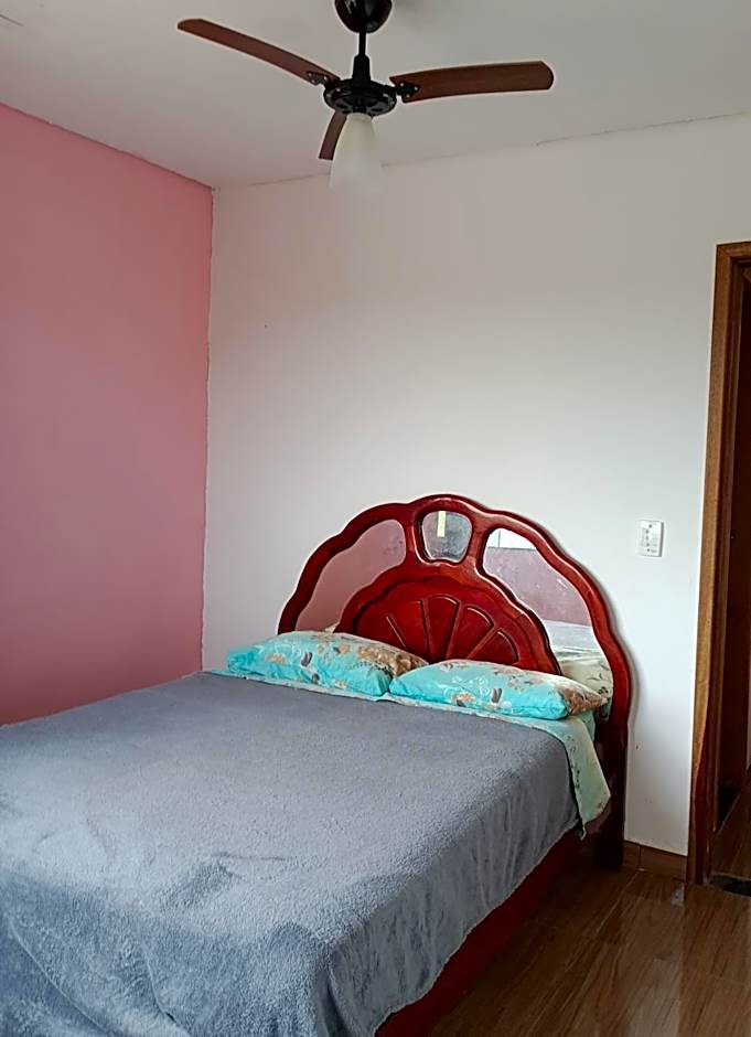 Casa inteira con piscina compartilhada