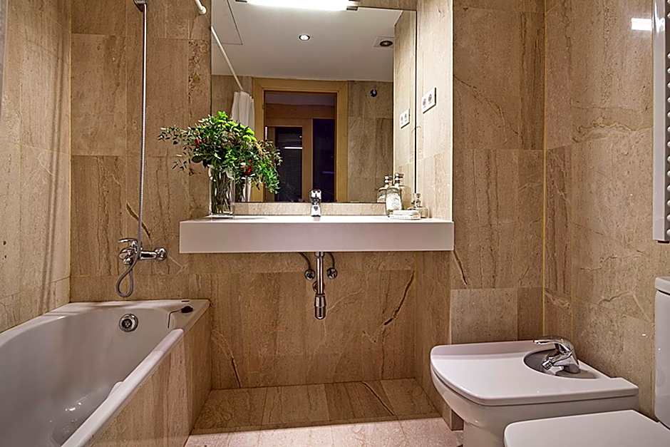 Apartment Barcelona Rentals - Sarria Apartments Near Center