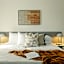 Punthill Essendon Grand Hotel