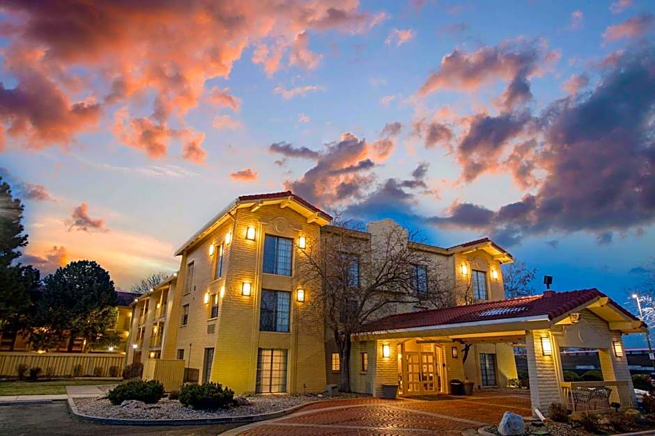 La Quinta Inn & Suites by Wyndham Denver  Golden