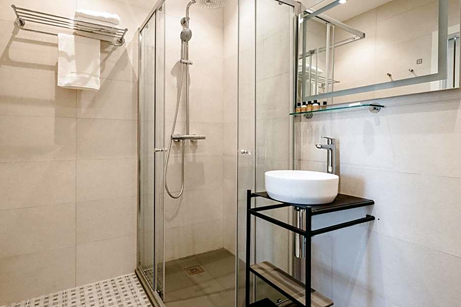 Townhouse17 Boutique Bed & Breakfast