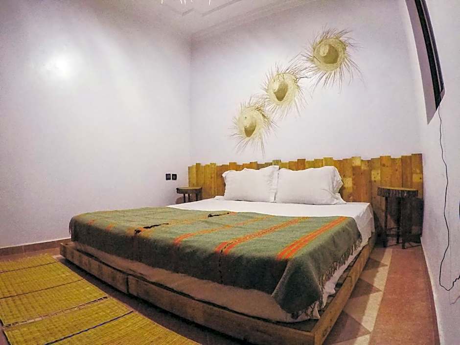 Tamraght White Hostel