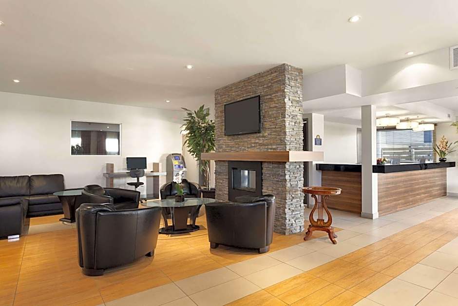 Days Inn by Wyndham Montreal East