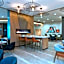 Sonesta Hotel Grand Rapids Airport