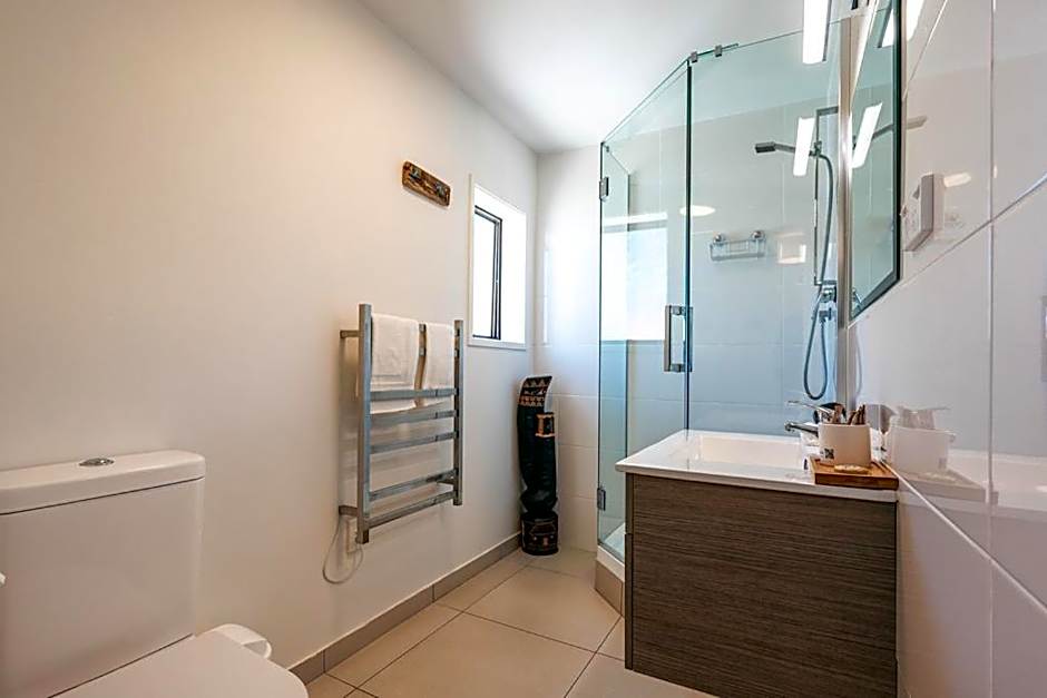 Onetangi Beach Apartments