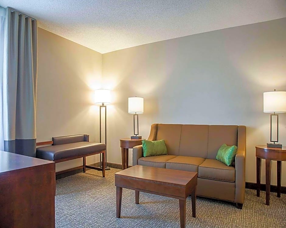 Comfort Suites West Warwick