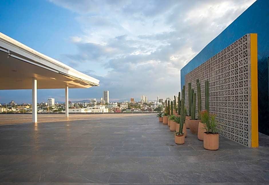 Voco Guadalajara Neruda By IHG