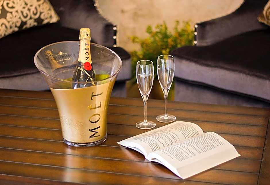 Plaza Marchi Old Town