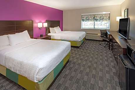 2 Full Beds Deluxe Room Non-Smoking