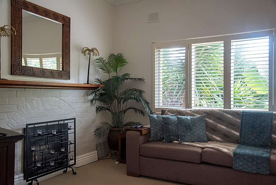 Plantation House At Whitecliffs