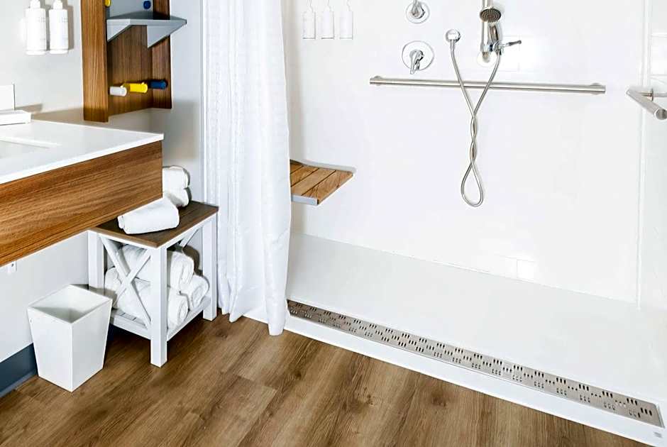 Microtel Inn & Suites By Wyndham Springville