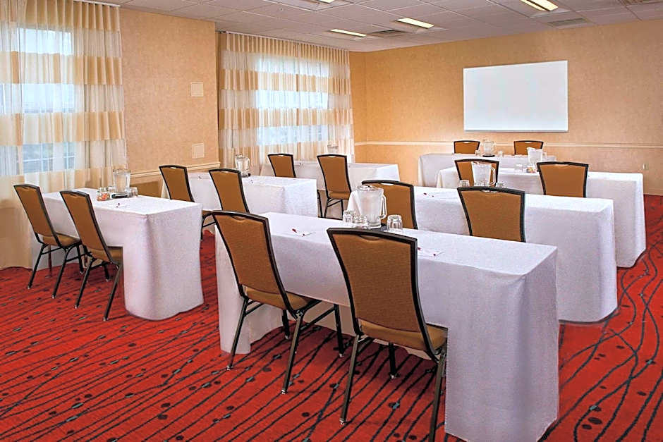 Sonesta ES Suites Baltimore BWI Airport