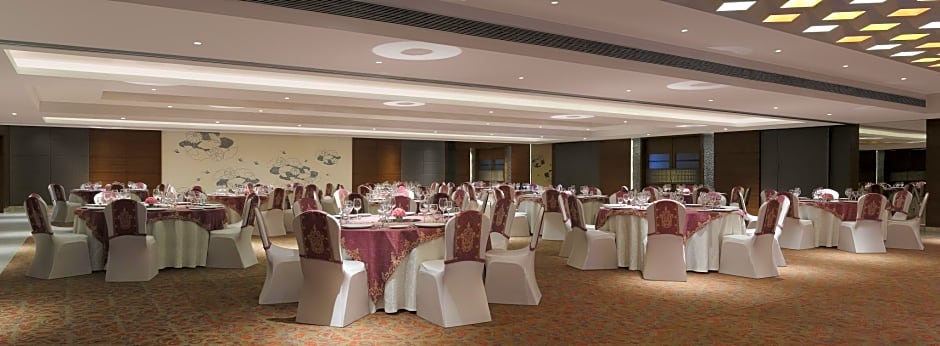 Grand Mercure Vadodara Surya Palace