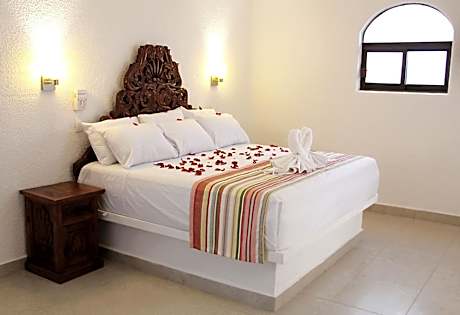 Honeymoon Suite 218