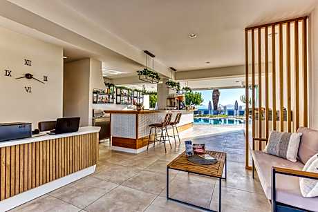 Sirocco Hotel