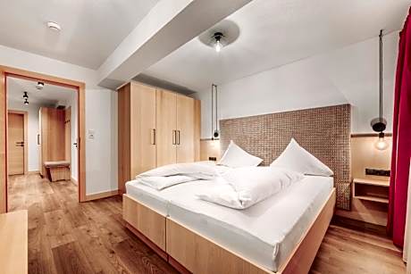 One-Bedroom Apartment with Balcony