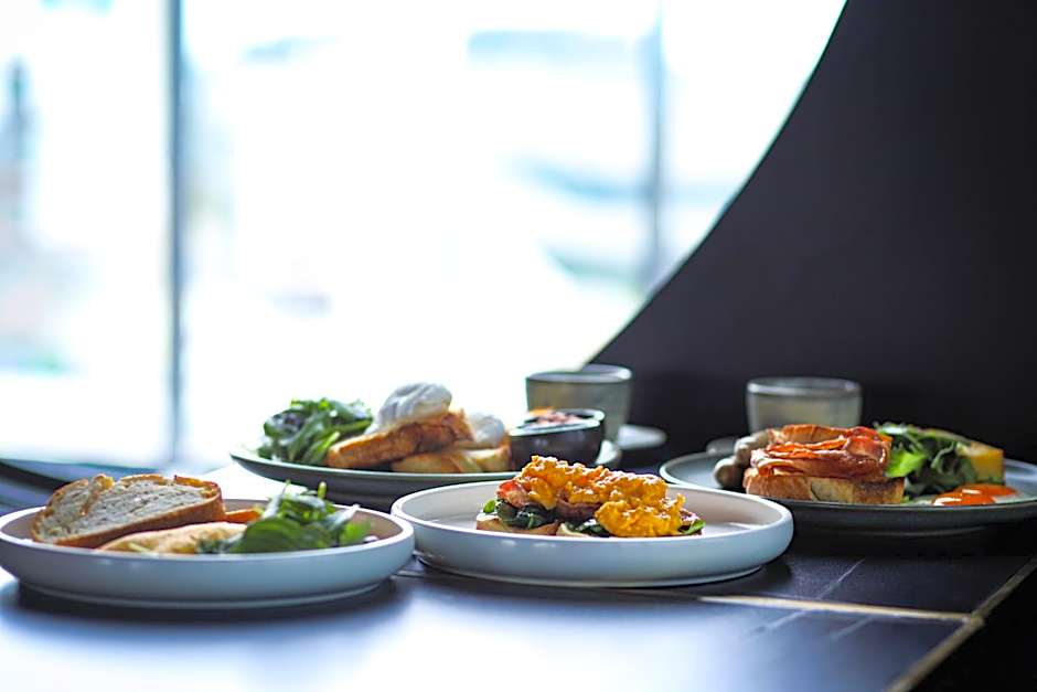 Christchurch City Hotel