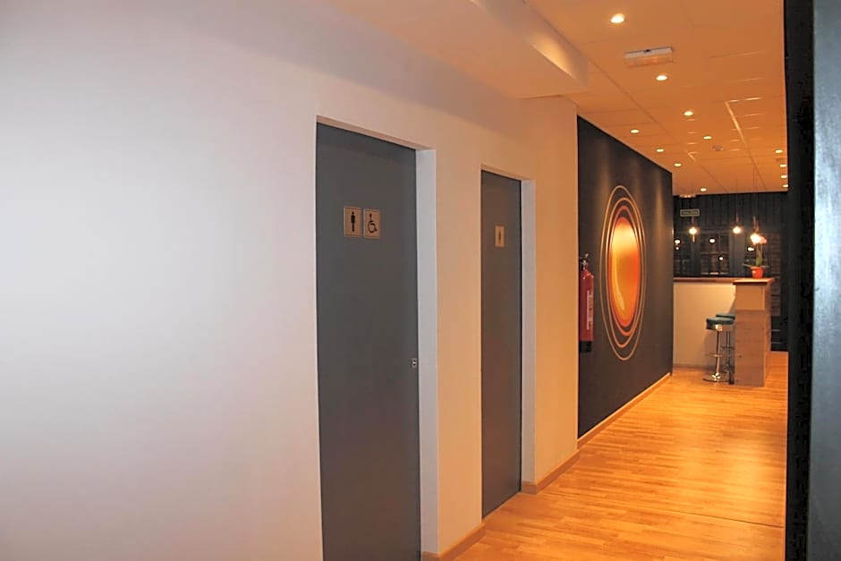 Olé Backpackers Hostel