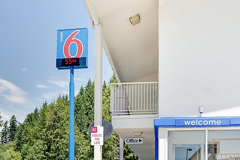 Motel 6-Kelso, WA - Mt. St. Helens