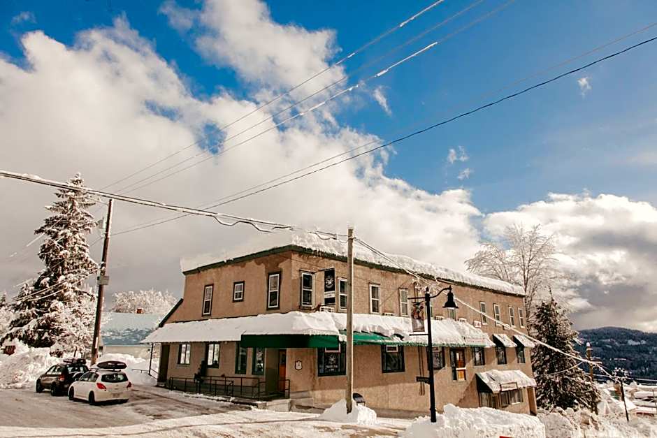 The Flying Steamshovel Inn