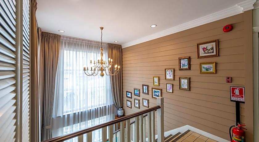 The Orchid House 153