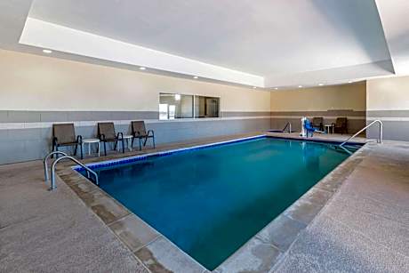 La Quinta Inn & Suites by Wyndham Artesia