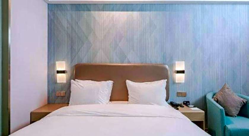 Holiday Inn Express Lhasa Potala Square By IHG