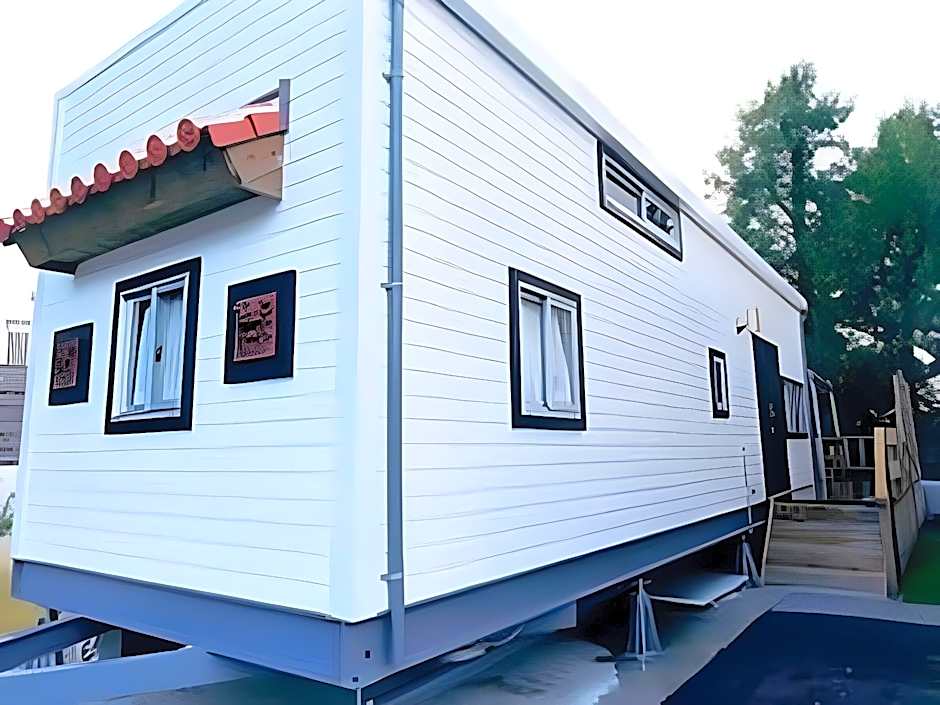 Scallop Beach Condominium
