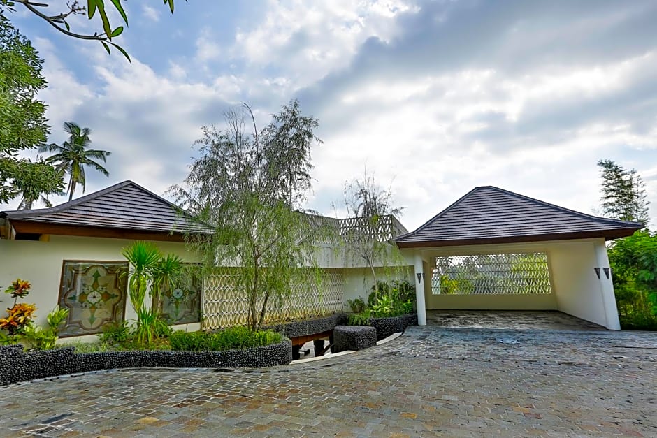 Villa Delmara At Balian Beach