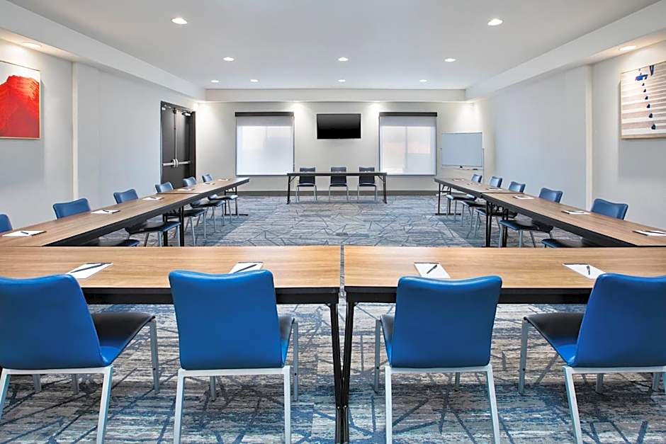 Holiday Inn Express Hotel and Suites Duncan By IHG