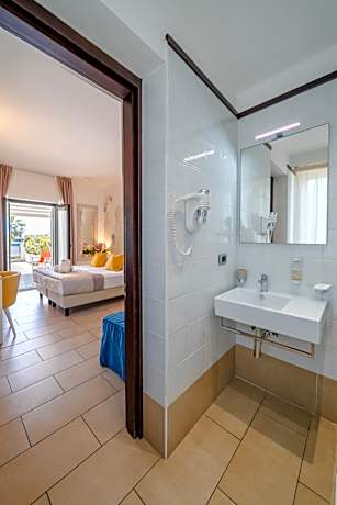 Superior Double or Twin Room with Sea View