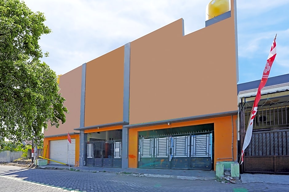 Oyo 91583 Dâ€™cost Green Syariah