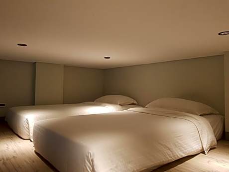 Deluxe Loft