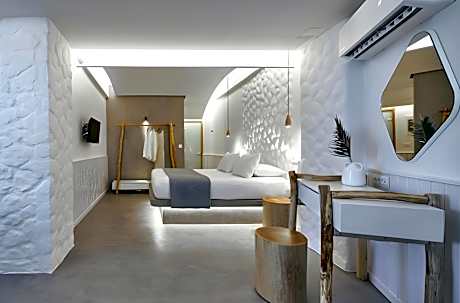 Sea View Suite with Balcony