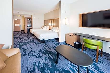Studio with Two Queen Beds, Bathtub and Sofa Bed - Mobility Access/Hearing Accessible