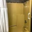 Bridge Inn Tomahawk -1st Floor, 2 Queen Size Bed, Walkout, River View